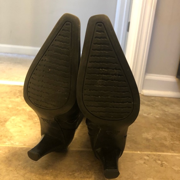 Women’s black leather tall boots with heel - Picture 8 of 8